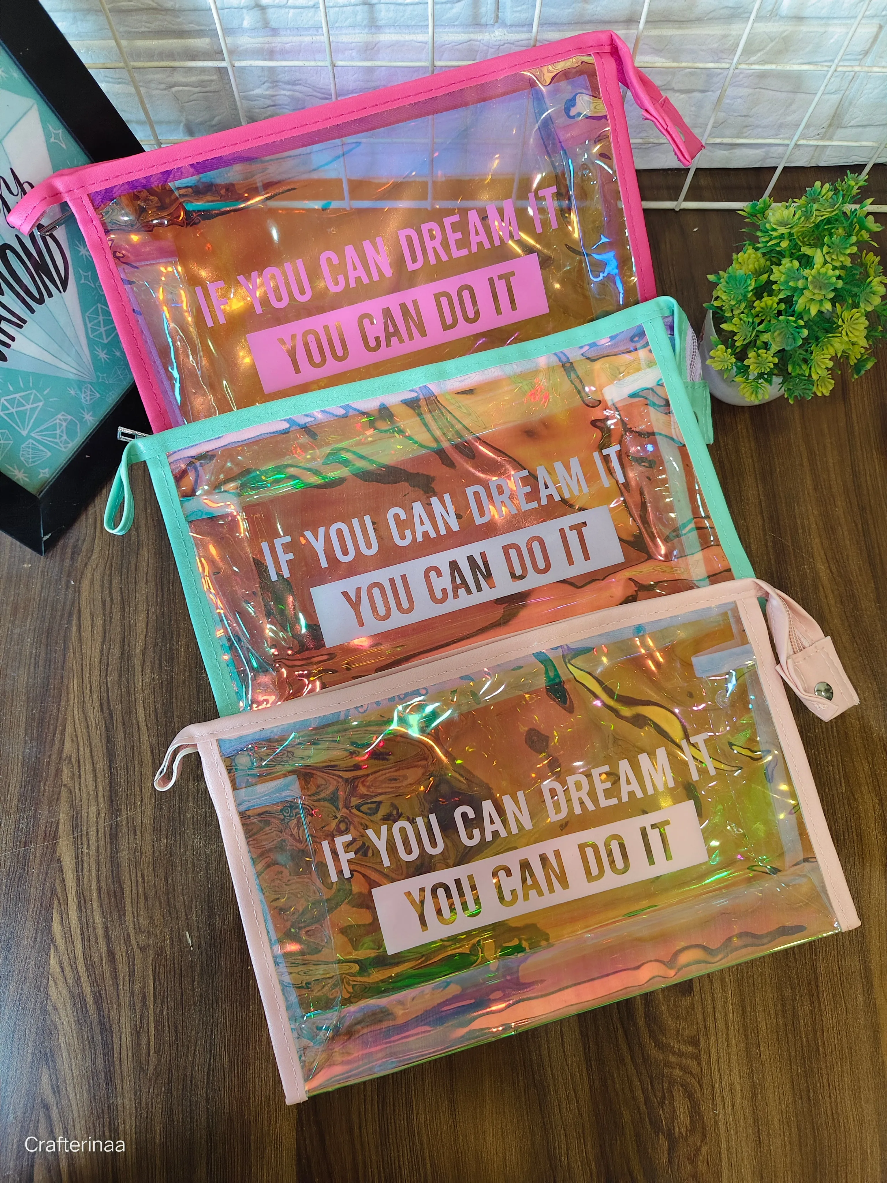 Holographic multipurpose Pouch