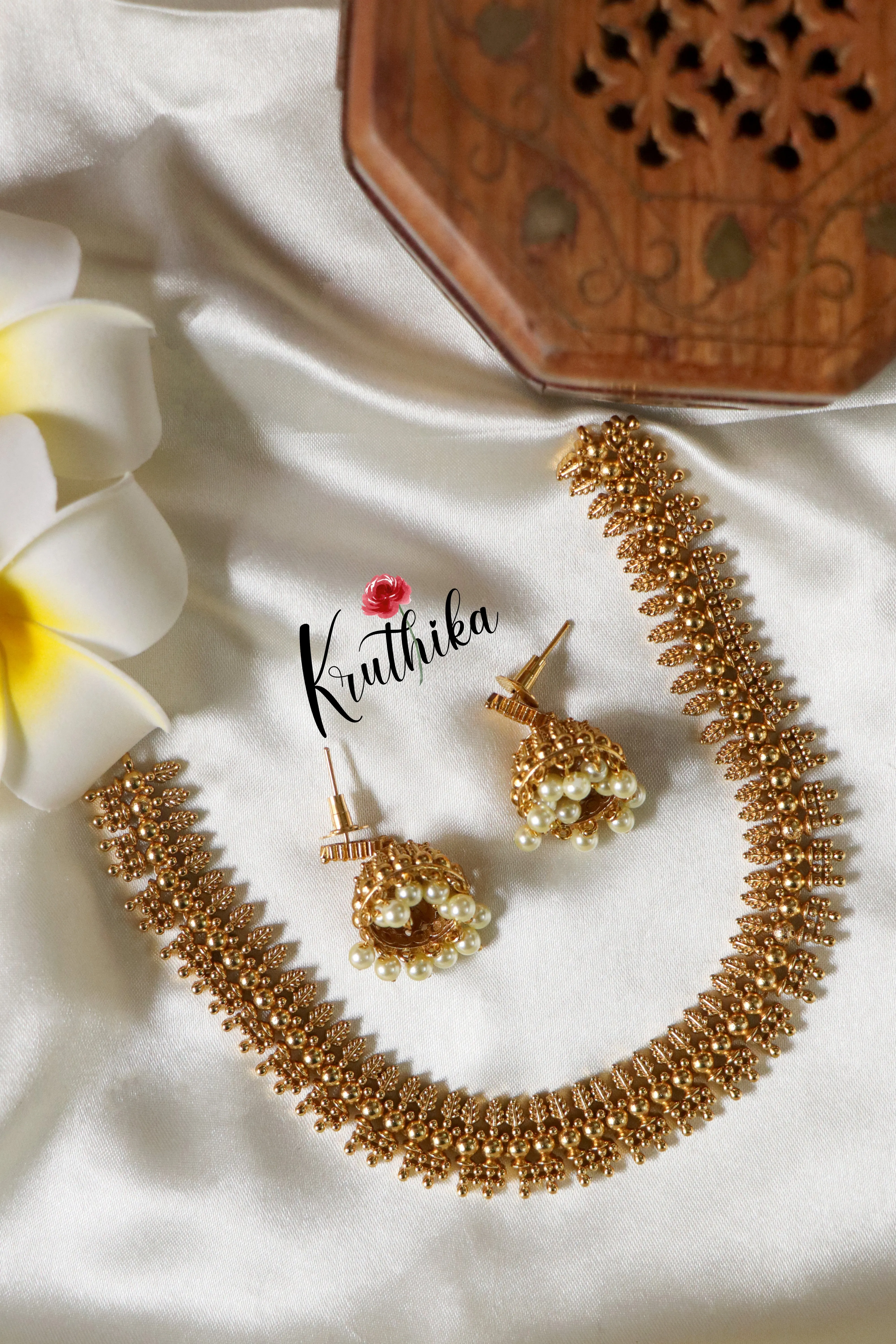 Simple Balls Necklace NC1257